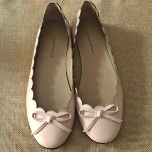 Banana Republic Flats